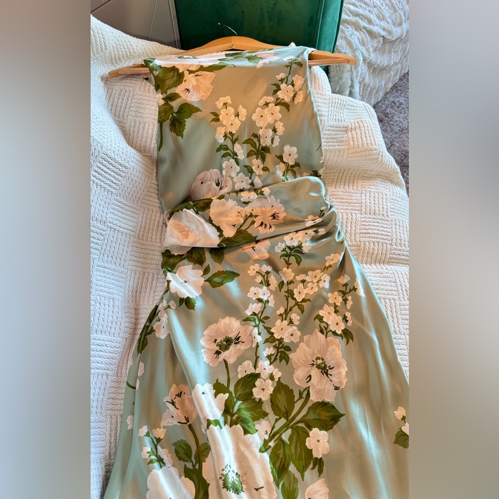 Reformation Anaiis Silk Dress In Tarragon, brand new, never worn. - Picture 6 of 16